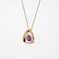 Amethyst Pendant Necklace in Gold at BETTOPIX